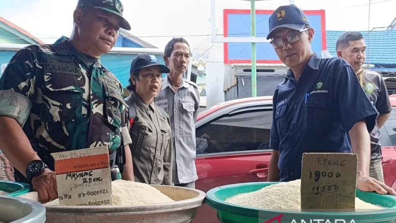 Pemerintah Kabupaten Kotawaringin Timur (Kotim) melalui Satgas Pangan melakukan inspeksi mendadak (sidak) di pasar-pasar utama guna memantau dan menjaga stabilitas harga pangan, di tengah fluktuasi komoditas strategis yang mempengaruhi daya beli masyaraka