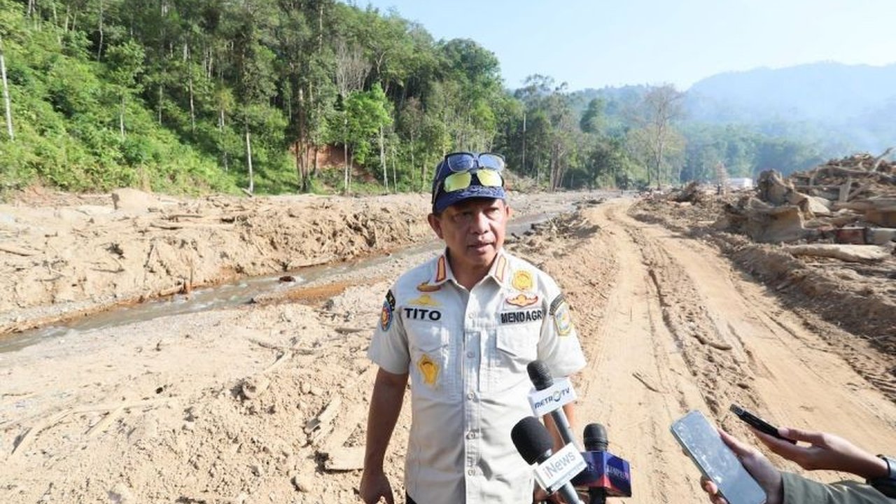 Satuan Tugas Percepatan Rehabilitasi dan Rekonstruksi (Satgas PRR) terus mempercepat upaya Normalisasi Sungai dan Muara di Aceh, Sumut, dan Sumbar pasca bencana hidrometeorologi untuk mencegah banjir meluas.