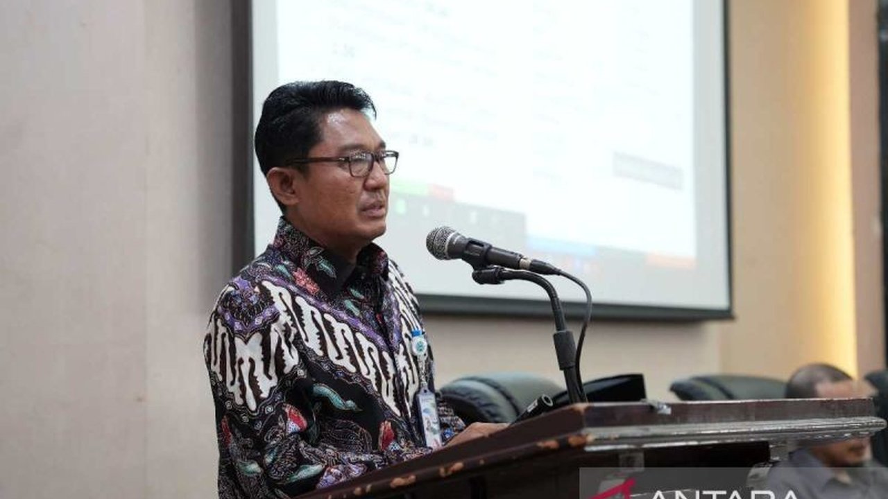 Pusdal LH-SUMA dari Kementerian Lingkungan Hidup mendesak percepatan pengelolaan sampah Makassar. Kolaborasi antarlembaga dan tanggung jawab unit kerja ditekankan demi menciptakan kota bersih yang berkelanjutan.