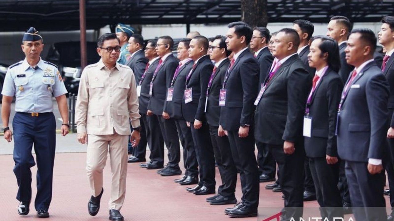 Gubernur Lemhannas Ace Hasan Syadzily menekankan pentingnya Pemilihan Ketua Umum IKAL-Lemhannas berlangsung kondusif, menepis isu dualisme demi menjaga kekompakan alumni.