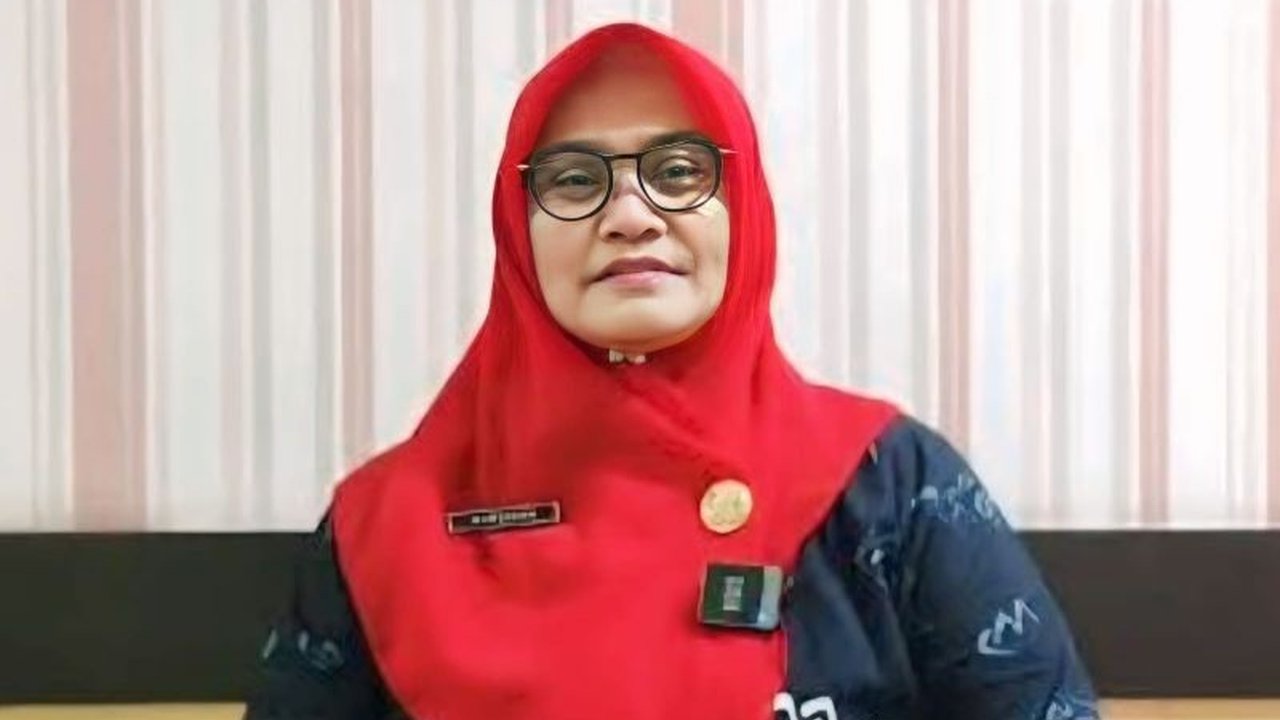 Pemerintah Provinsi Sulawesi Selatan serius mendalami dugaan perkawinan anak yang viral di Luwu, melibatkan siswi SMA dan pria 71 tahun. Kasus dugaan perkawinan anak ini menjadi perhatian publik. Apa langkah selanjutnya yang akan diambil Pemprov Sulsel?