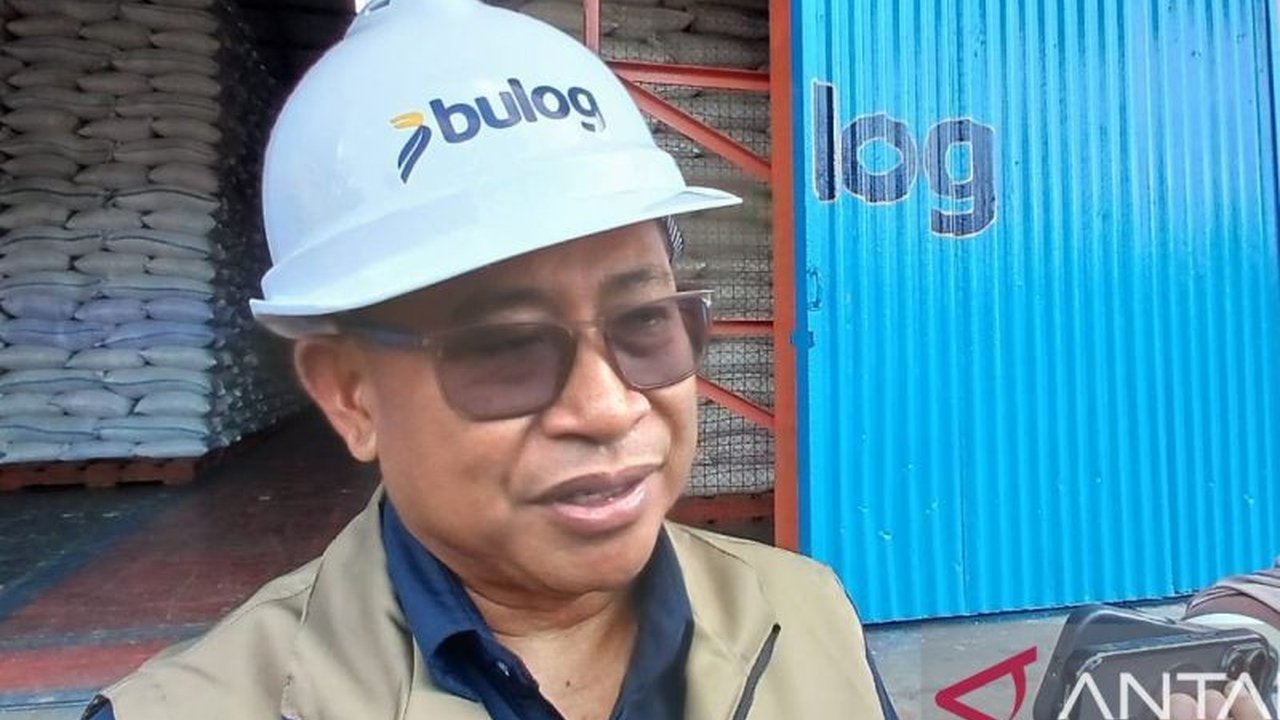 Perum Bulog Kantor Cabang Kediri memastikan stok beras di gudang sangat aman, bahkan cukup untuk 14 bulan ke depan. Ketersediaan Stok Beras Bulog Kediri ini diharapkan mampu menghadapi potensi El Nino dan dinamika global.