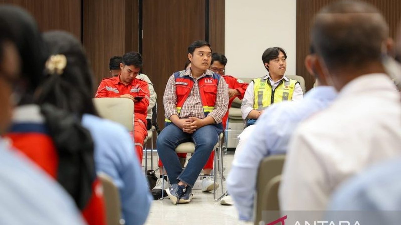 Otorita IKN mengintensifkan peran masyarakat sebagai garda terdepan untuk mewujudkan IKN Bebas Malaria dan DBD, menargetkan penurunan kasus demam berdarah hingga 50 persen melalui edukasi dan pengendalian vektor.