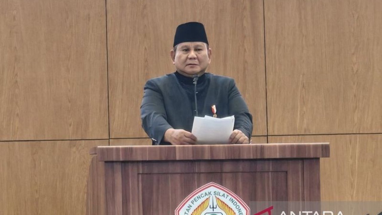 Presiden Prabowo Subianto, yang juga Ketua Umum PB IPSI, menyampaikan pesan penting kepada pendekar silat untuk senantiasa membela kebenaran dan kaum lemah, sekaligus mengumumkan tidak lagi menjabat di organisasi tersebut.