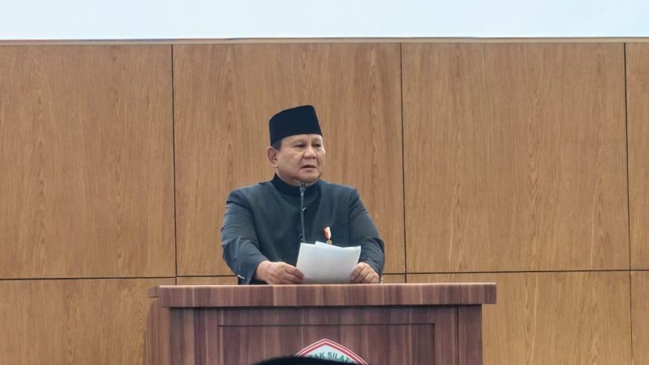 Presiden Prabowo Subianto menyatakan dukungan kuat agar **pencak silat Olimpiade** dapat terwujud, menegaskan komitmen berkelanjutan membawa seni bela diri asli Indonesia ini ke kancah global yang bergengsi.