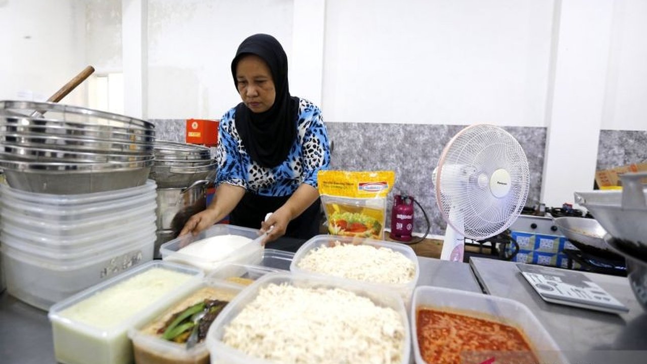 Kementerian UMKM mempercepat pemulihan UMKM terdampak bencana di Sumatera dengan mengintegrasikan mereka ke dalam Program Makan Bergizi Gratis (MBG), membuka peluang besar bagi pelaku usaha lokal.