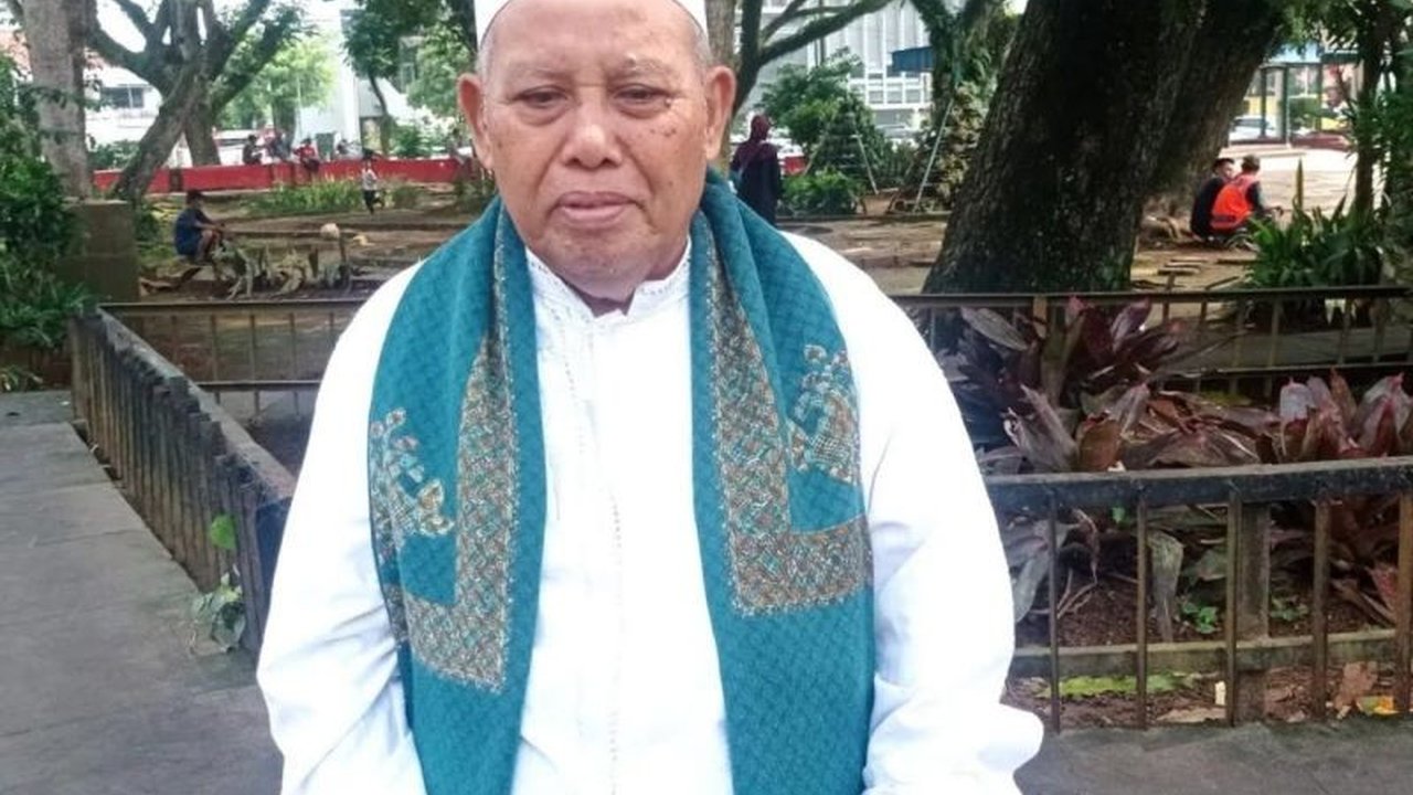 Ulama kharismatik Lebak menyambut baik Peraturan Pemerintah (PP) Nomor 17 Tahun 2025 atau PP Tunas. Kebijakan ini diharapkan menjadi fondasi penting untuk mencetak generasi berakhlak dan berkarakter di era digital.