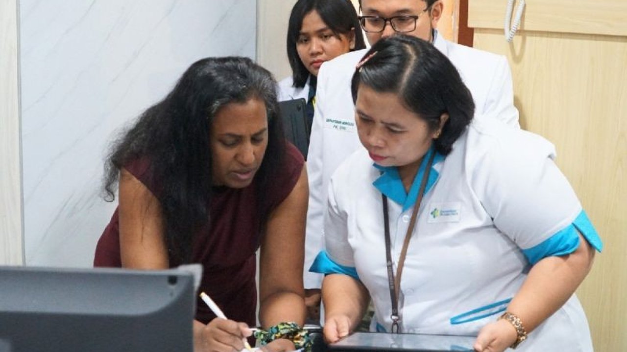 Kunjungan World Stroke Organization (WSO) ke RS Adam Malik Medan menjadi momentum penting dalam upaya peningkatan kualitas penanganan stroke. Simak bagaimana standar internasional akan diterapkan!