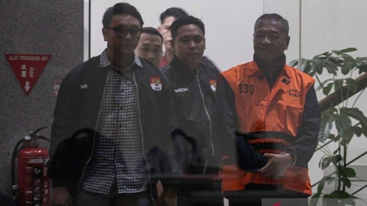Komisi Pemberantasan Korupsi (KPK) menduga adanya modus korupsi Bupati Tulungagung Gatut Sunu Wibowo yang menggunakan surat pernyataan untuk melepaskan diri dari jeratan hukum, membuat publik penasaran akan detailnya.