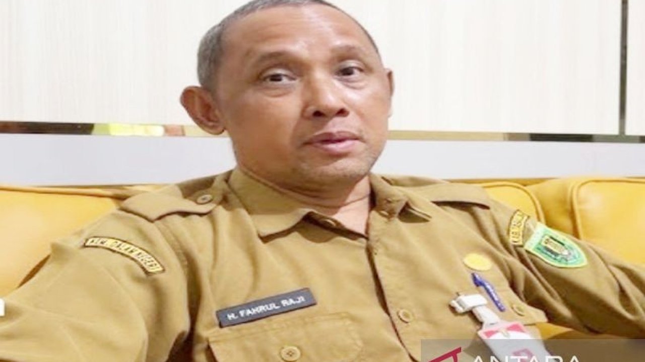 DKPPP Tabalong mencatat 13 Pangan Segar Asal Tumbuhan (PSAT) di wilayahnya telah mengantongi Sertifikat Keamanan Pangan PSAT Tabalong. Ini menjamin produk pertanian aman dan higienis. Simak upaya pemerintah daerah.