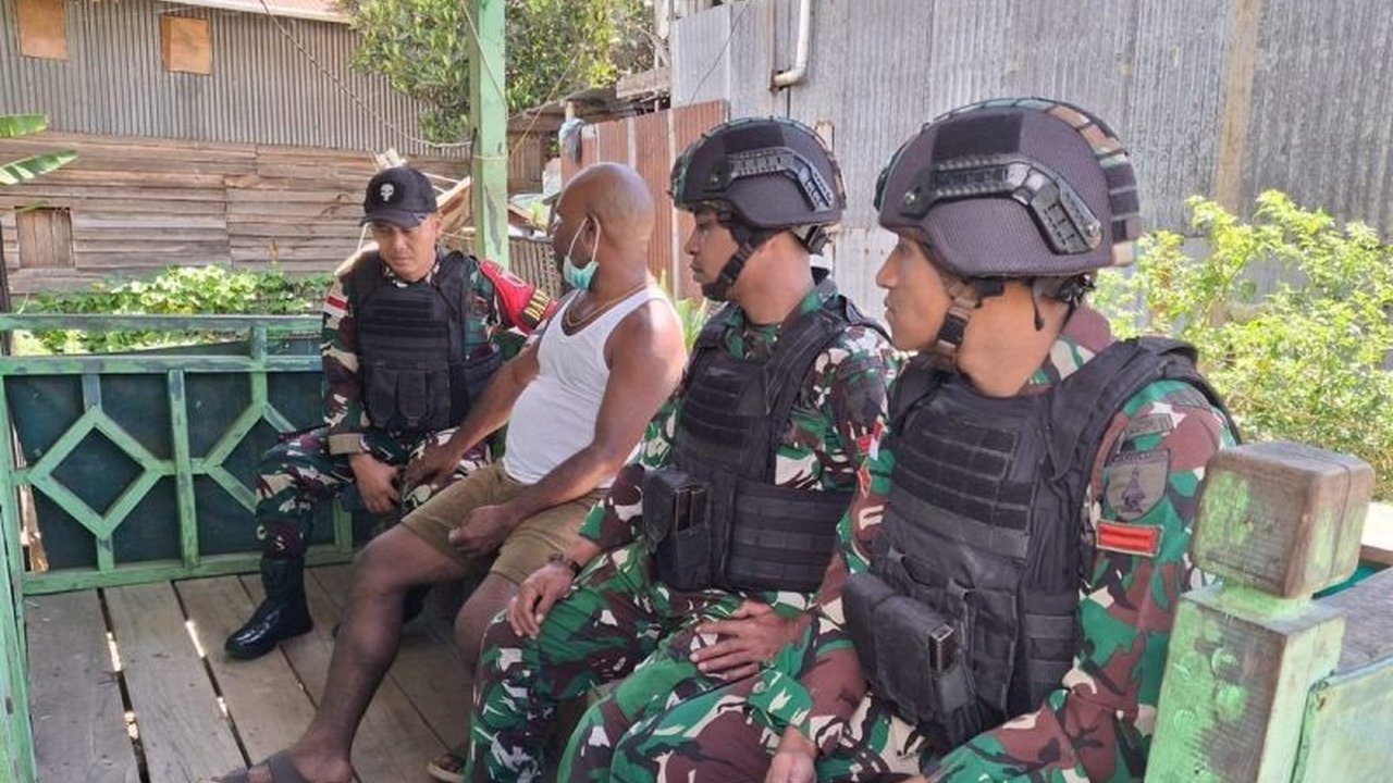 Satgas Yonif 511/DY terus mempererat hubungan dengan masyarakat di Distrik Karubaga, Tolikara, Papua Pegunungan. Upaya ini bertujuan untuk mendukung stabilisasi keamanan Papua dan menanamkan kecintaan terhadap NKRI.