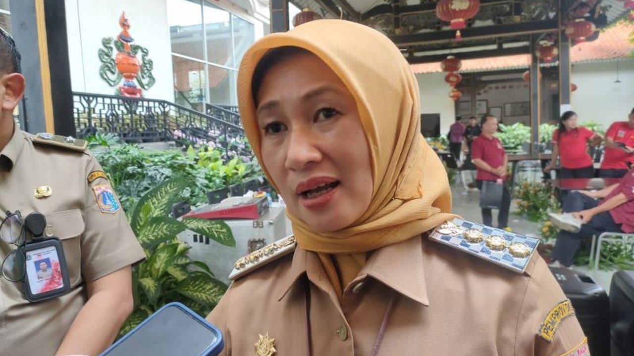 Pemerintah Kota Jakarta Barat serius dalam penanggulangan kemiskinan dengan memperbarui data digital secara real time, memastikan intervensi yang tepat sasaran dan kemandirian ekonomi warga.