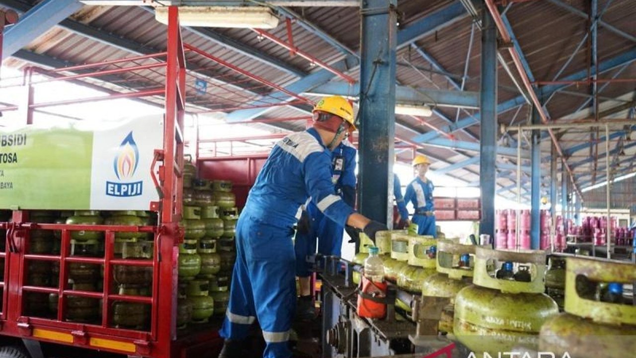 Pertamina Patra Niaga bersama Pemerintah Kabupaten Pamekasan memastikan pasokan dan distribusi LPG 3 Kg di Pamekasan aman, namun harga di tingkat pengecer menjadi sorotan utama.