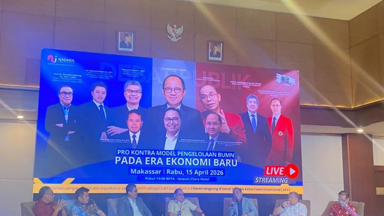Nagara Institute menggelar debat publik perdana di Makassar, menyoroti Danantara sebagai superholding beraset fantastis. Apakah Danantara akan jadi mesin ekonomi atau pintu mega korupsi? Simak pro dan kontranya dalam artikel ini.