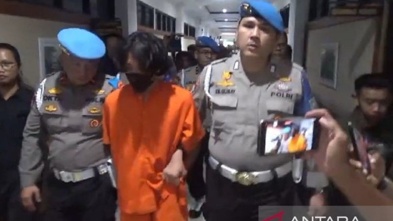 Setelah buron selama enam bulan, M. Alung Ramadhan, kurir sabu 58 kilogram yang sempat kabur dari Polda Jambi, akhirnya berhasil ditangkap tim gabungan saat hendak melarikan diri lagi.