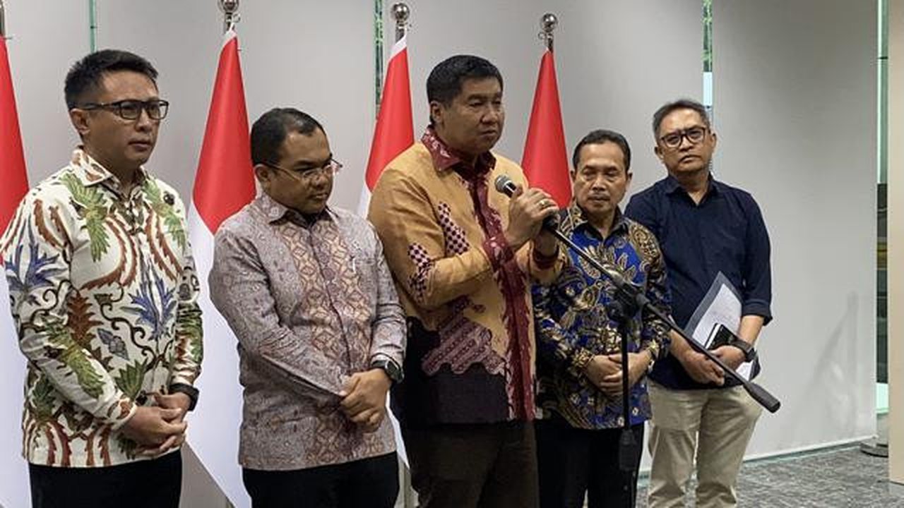 Menteri Perumahan dan Kawasan Permukiman (PKP), Maruarar Sirait saat konferensi pers di Wisma Danantara, Jumat (17/4/2026). (Foto: Liputan6.com/Immanuel Christian)
