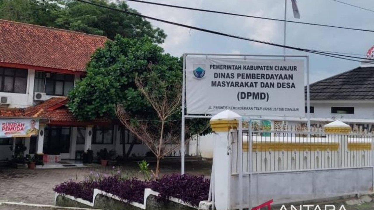 Dinas Pemberdayaan Masyarakat dan Desa (DPMD) Cianjur memastikan 46 desa akan menggelar Pilkades Digital Cianjur 2026 secara serentak. Simak persiapan dan inovasi sistem digital yang akan diterapkan untuk pemilihan kepala desa.
