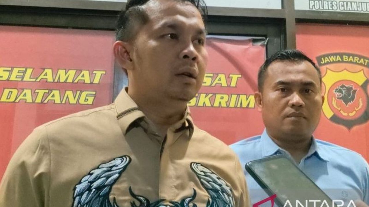 Polres Cianjur tengah mendalami kasus Penganiayaan Pelajar Cianjur yang menimpa dua siswa SMP. Video pengeroyokan ini viral, memicu desakan agar pelaku segera ditangkap dan diproses hukum.