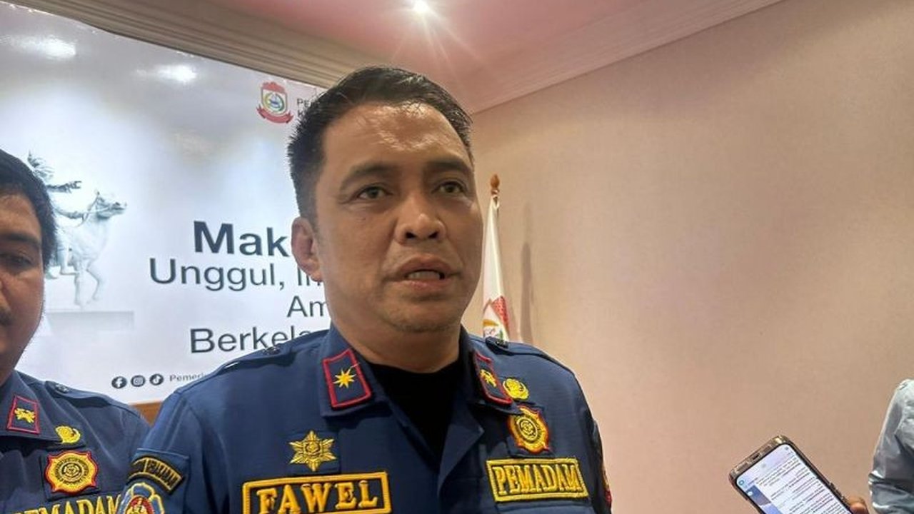 Dinas Pemadam Kebakaran dan Penyelamatan (Damkarmat) Makassar meningkatkan kesiapsiagaan dengan menyiagakan tujuh posko khusus menghadapi fenomena Godzilla El Nino yang berpotensi memicu kemarau ekstrem.