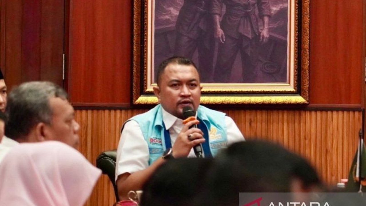 Pemerintah Kabupaten Bogor serius mempercepat alur perizinan untuk mendorong investasi dan meningkatkan pendapatan daerah. Kebijakan Percepatan Perizinan Kabupaten Bogor ini diharapkan membawa dampak positif bagi ekonomi lokal serta memberikan kepastian h