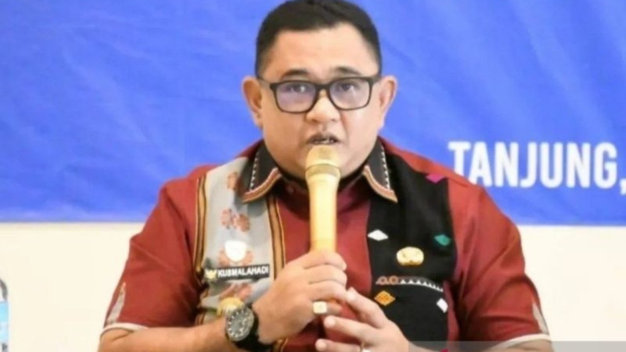 Pemerintah Kabupaten Lombok Utara serius mendukung pengembangan budidaya porang di wilayahnya. Upaya pengembangan budidaya porang Lombok Utara ini diharapkan dapat secara signifikan mendongkrak ekonomi lokal dan mengentaskan kemiskinan masyarakat.