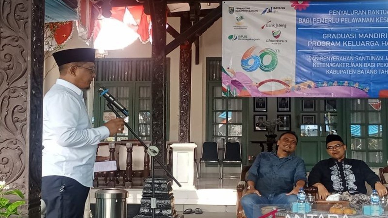 Kabar baik dari Batang! Sekitar seribu Keluarga Penerima Manfaat (KPM) Program Keluarga Harapan (PKH) di Batang sukses melakukan graduasi mandiri, menandakan peningkatan kesejahteraan dan kemandirian ekonomi mereka.