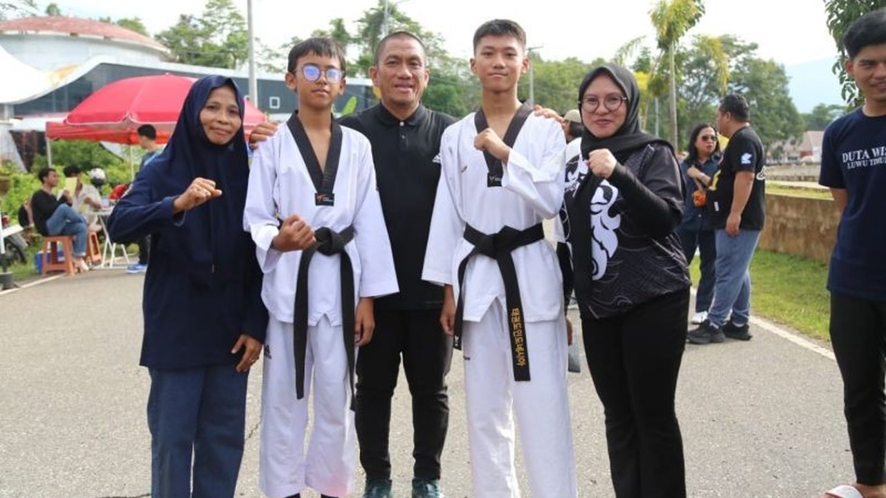 Dua atlet taekwondo kebanggaan Luwu Timur akan mewakili Sulawesi Selatan di Kejuaraan Nasional Taekwondo Cadet dan Junior 2026. Mampukah mereka membawa pulang medali emas dan mengharumkan nama daerah?
