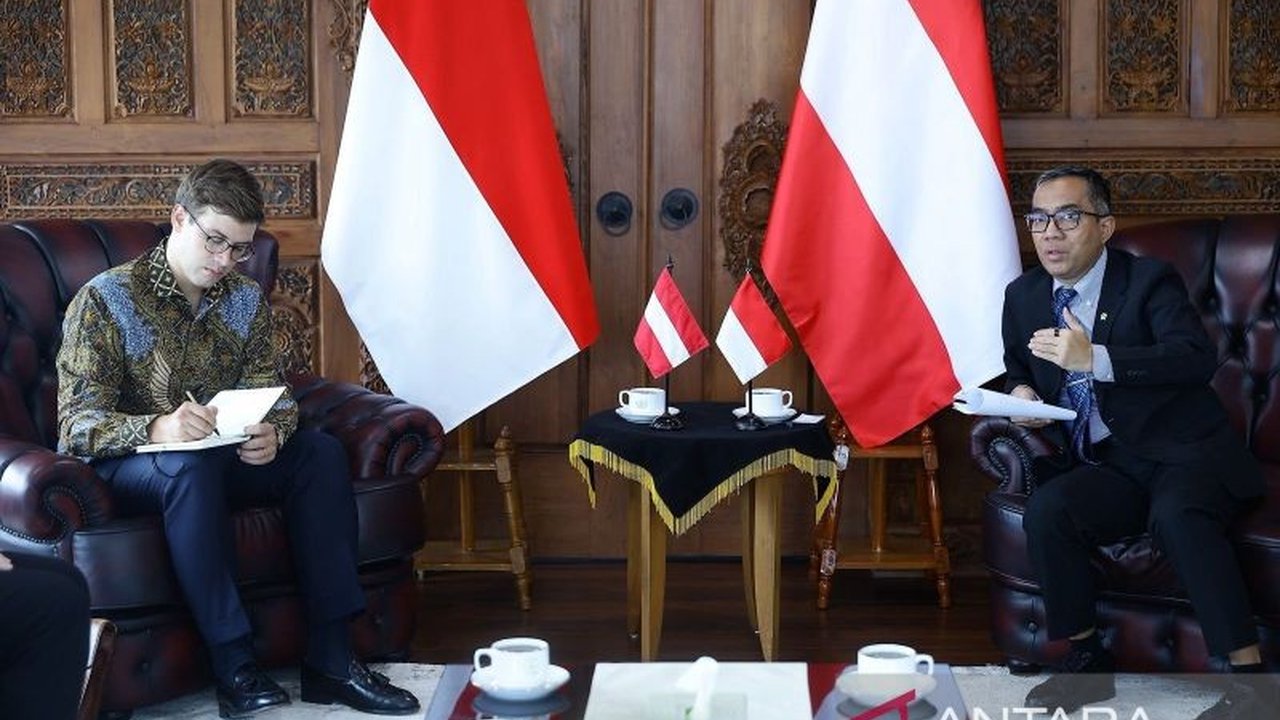 Kementerian Pendidikan Tinggi, Sains, dan Teknologi (Kemdiktisaintek) bersama Kedutaan Besar Austria membuka peluang penguatan Kolaborasi Riset Indonesia Austria di bidang pendidikan tinggi, riset, dan inovasi, demi mendorong agenda prioritas nasional.