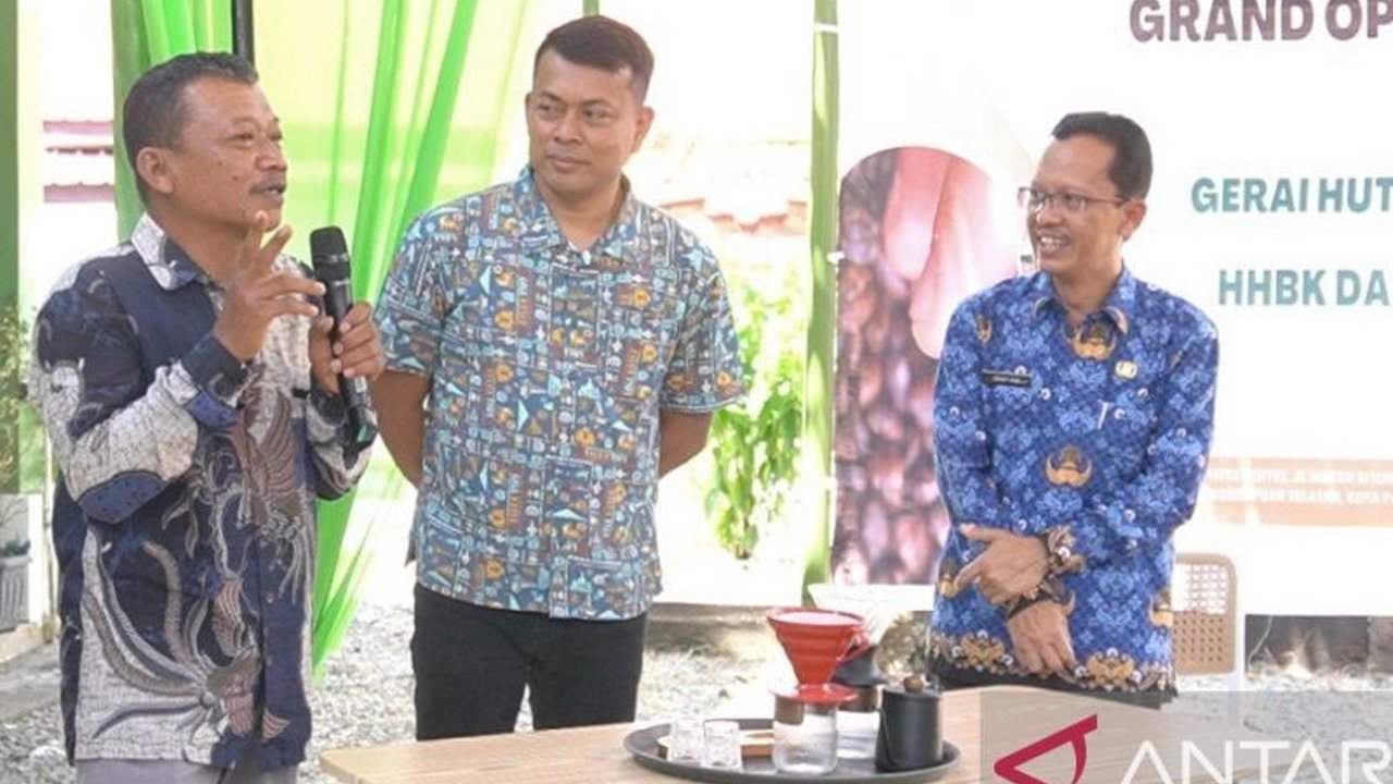 Pembukaan Huta Kopi Tapsel di Tapanuli Selatan disambut positif sebagai langkah strategis dalam mendorong pengembangan ekonomi lokal berbasis kopi, sekaligus menjaga kelestarian lingkungan.