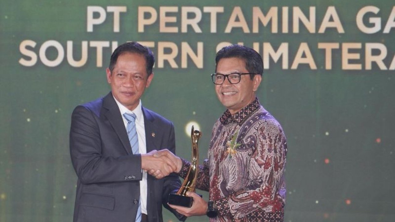 PT Pertamina Gas (Pertagas) berhasil meraih tiga penghargaan Proper Emas dari Kementerian Lingkungan Hidup/Badan Pengendalian Lingkungan Hidup (KLH/BPLH), menegaskan komitmen kuat Pertagas dalam program tanggung jawab sosial dan lingkungan (TJSL) yang ber