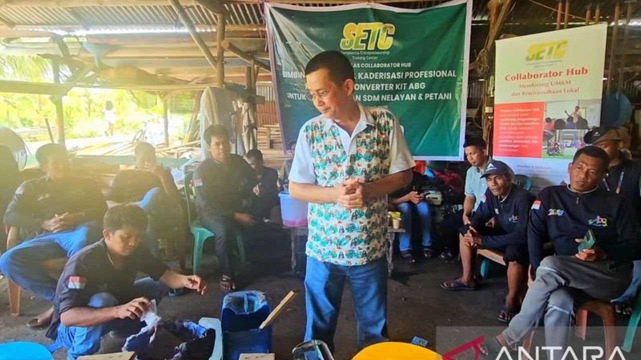 Sampoerna Entrepreneurship Training Center (SETC) memperkuat kapasitas nelayan melalui Inovasi Teknologi Hemat Energi Nelayan, converter kit BBG, untuk menekan biaya operasional dan meningkatkan kemandirian ekonomi masyarakat pesisir.