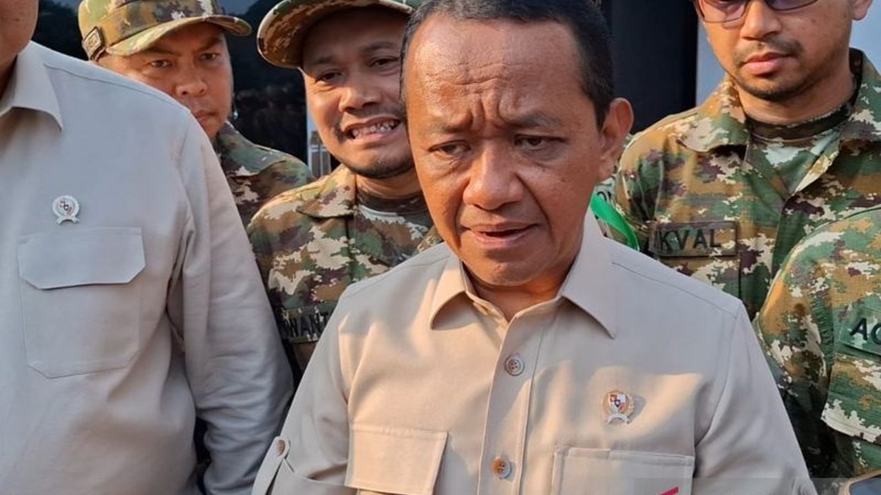 Menteri Energi dan Sumber Daya Mineral (ESDM) Bahlil Lahadalia menjelaskan bahwa kenaikan BBM nonsubsidi seperti Pertamax Turbo mengikuti mekanisme pasar global, sesuai regulasi yang berlaku dan tidak diatur pemerintah.