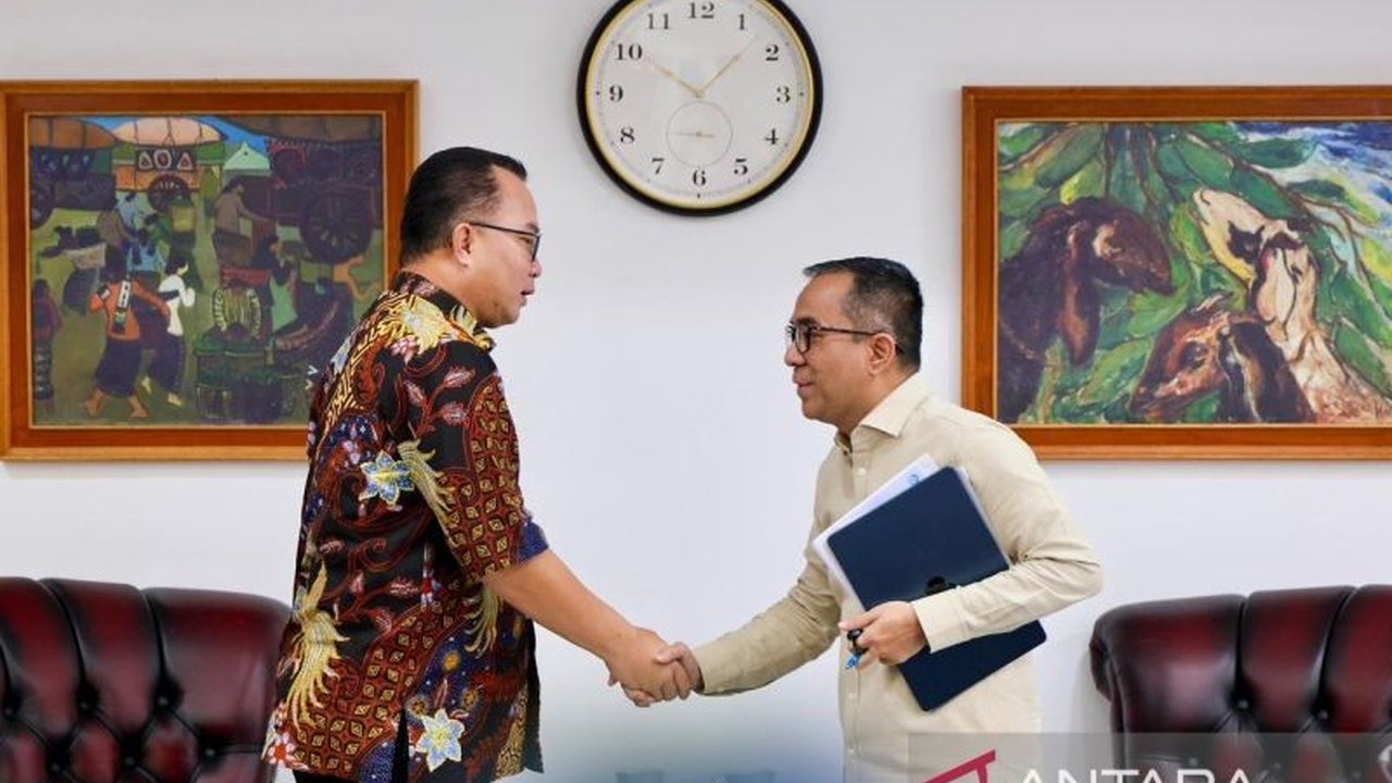 Kementerian Pendidikan Tinggi, Sains, dan Teknologi (Kemdiktisaintek) bersama Badan Riset dan Inovasi Nasional (BRIN) bersinergi memperkuat Peta Jalan Riset Nasional, memastikan riset terarah, terintegrasi, dan berdampak bagi pembangunan inovasi.