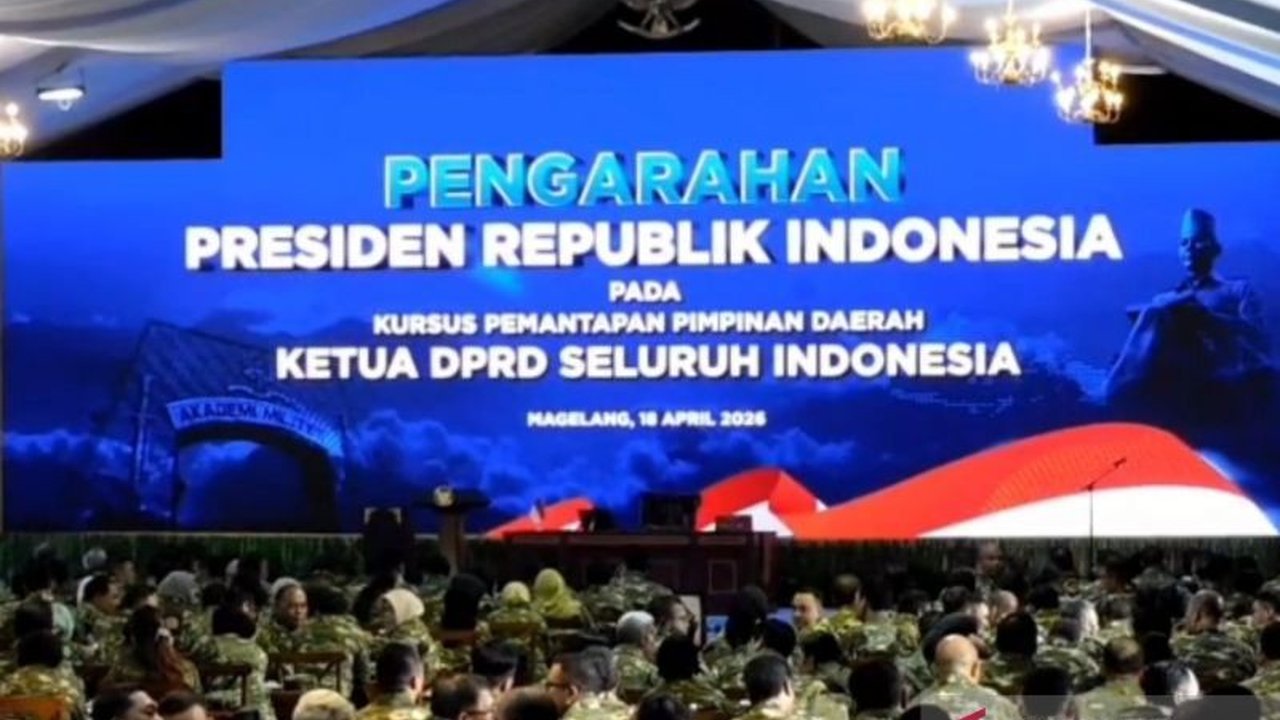 Gubernur Lemhannas Ace Hasan Syadzily menekankan Peran Kunci Ketua DPRD sebagai representasi rakyat untuk menjembatani kepentingan daerah, mengawal kebijakan, serta memastikan pembangunan nasional efektif dan akuntabel.