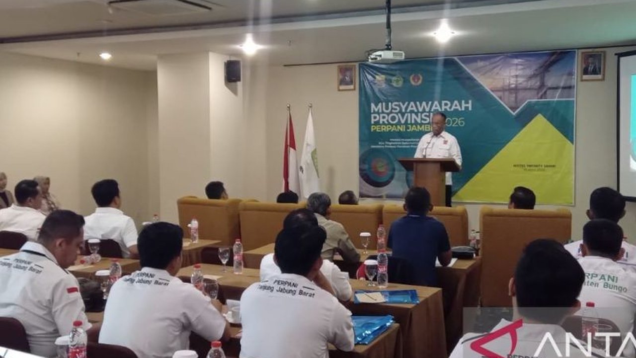 KONI Jambi menyerukan seluruh insan olahraga untuk menyatukan visi demi mencapai prestasi gemilang, khususnya dalam menyongsong PON 2028. Ini menjadi momentum penting bagi kemajuan **prestasi olahraga** daerah.