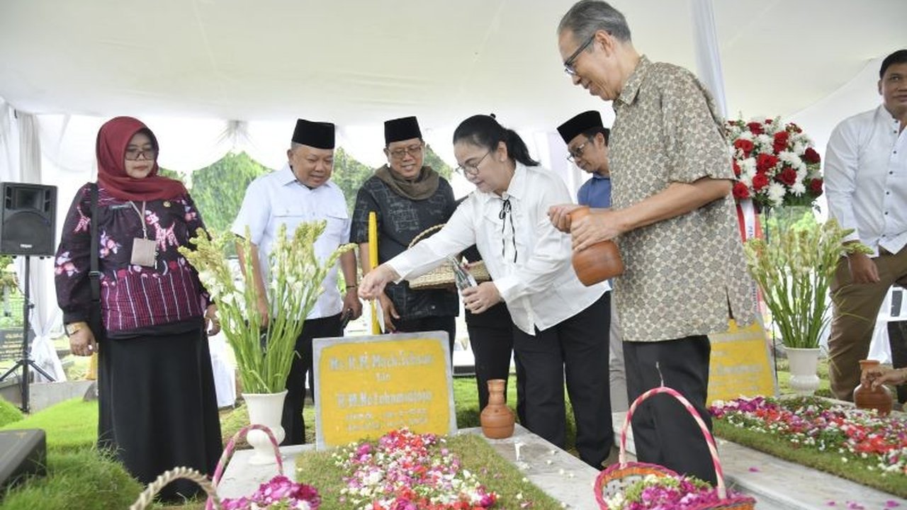 Pemerintah Kota Semarang menggelar Ziarah Pemimpin Semarang dalam rangka HUT ke-479, sebuah momentum penting untuk menghormati jasa para pendahulu dan meneguhkan arah pembangunan kota.