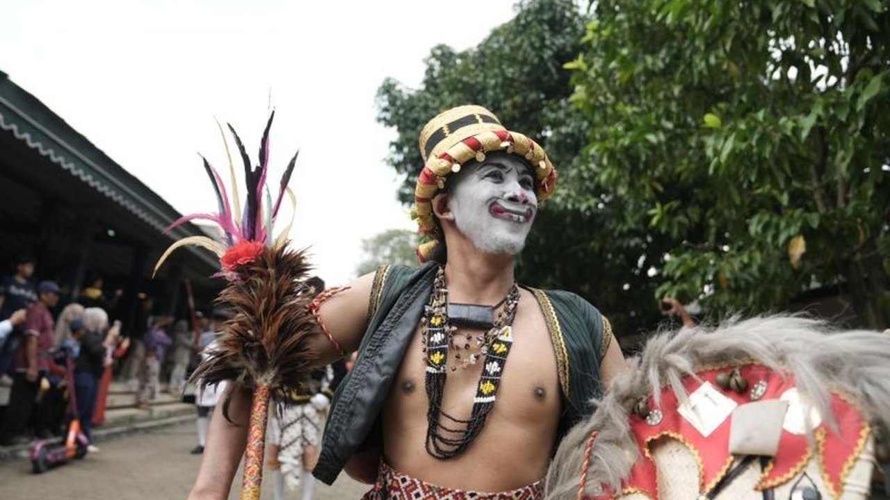 Wakil Bupati Sleman Danang Maharsa menegaskan peran penting Paguyuban SMS sebagai agen kebudayaan Sleman yang mempromosikan dan melestarikan warisan budaya daerah hingga ke kancah nasional.