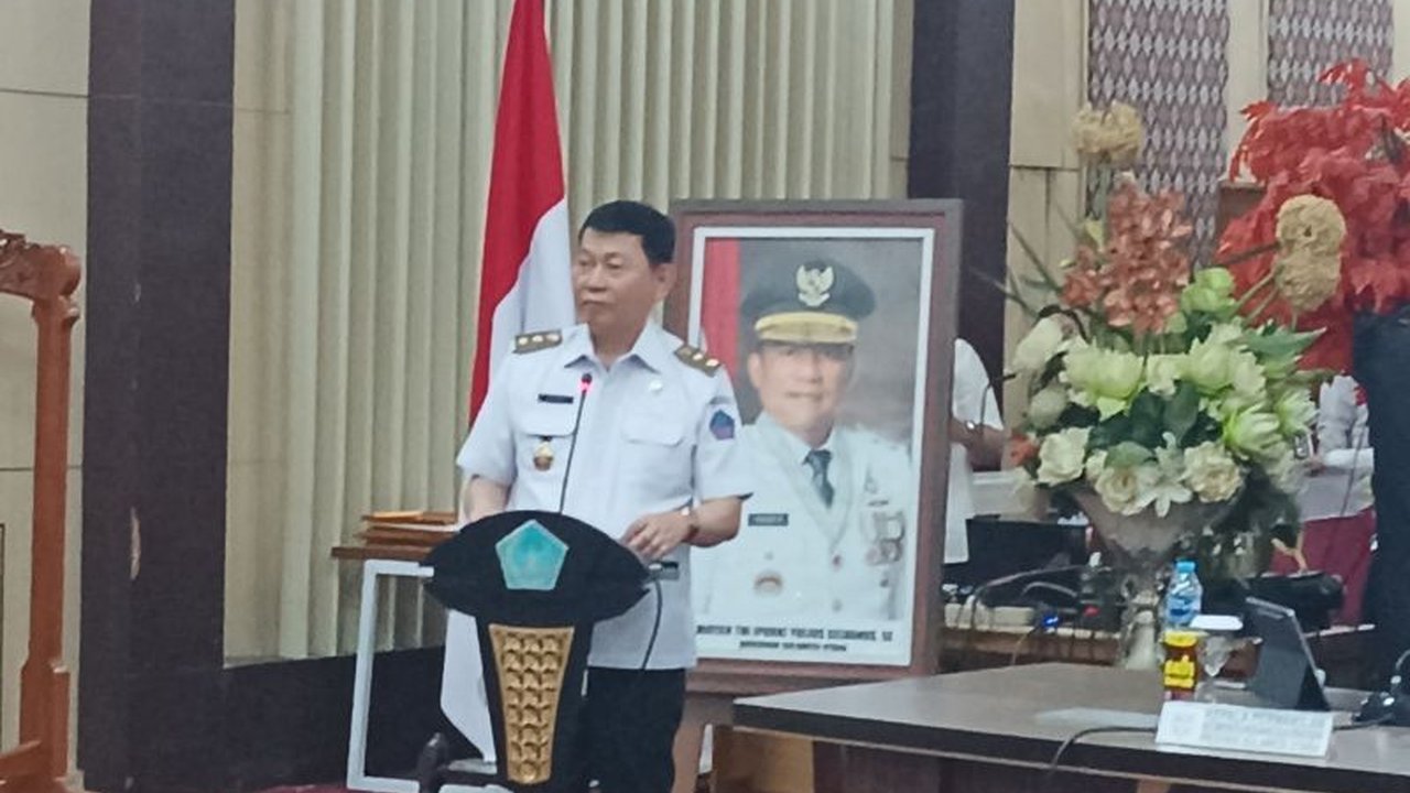 Wakil Gubernur Sulawesi Utara menegaskan pembangunan keluarga menjadi pilar krusial dalam menciptakan SDM berkualitas, melalui program Bangga Kencana dan strategi kependudukan yang terintegrasi.