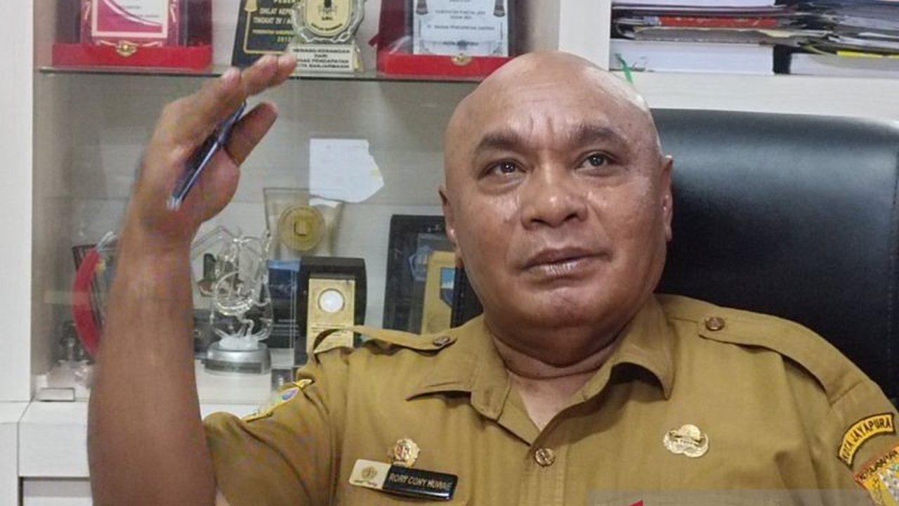 Badan Pendapatan Daerah (Bapenda) Kota Jayapura menargetkan Pendapatan Asli Daerah (PAD) sebesar Rp307,5 miliar pada tahun 2026, menunjukkan tren positif di triwulan pertama.