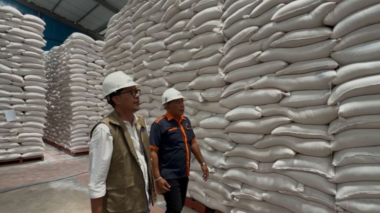 Ketersediaan Stok Beras Bulog Bali saat ini mencapai 13.000 ton, memastikan kebutuhan pangan masyarakat Pulau Dewata aman hingga empat bulan ke depan. Bagaimana Bulog menjaga stabilitas pasokan dan harga?