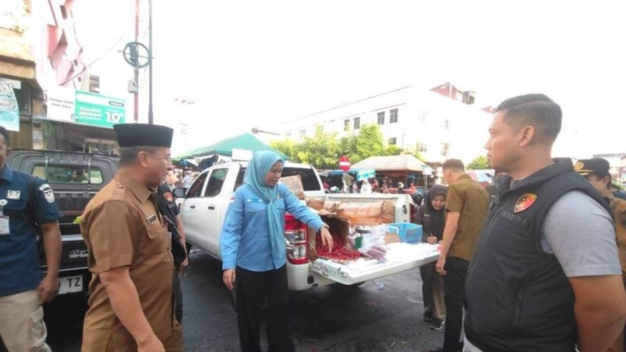 Tim Pengendalian Inflasi Daerah (TPID) Provinsi Riau bersama BUMD PT Riau Pangan Bertuah sukses menggelar Pasar Murah Riau di lima lokasi guna menjaga ketersediaan dan menstabilkan harga bahan pokok.