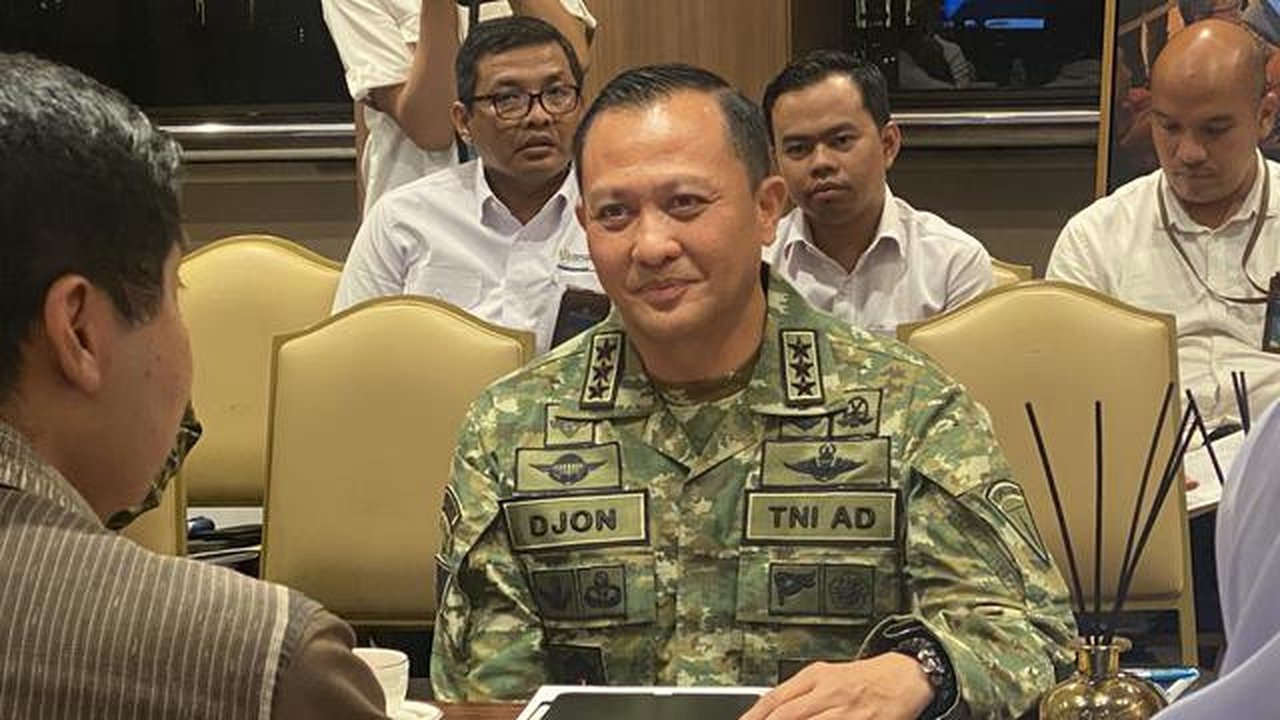Panglima Komando Pasukan Khusus (Kopassus) Mayjen TNI Djon Afriandi Bertemu dengan Menteri PKP Maruarar Sirait di Kementerian PKP, Senin (9/2/2026). (Liputan6.com/Christian)