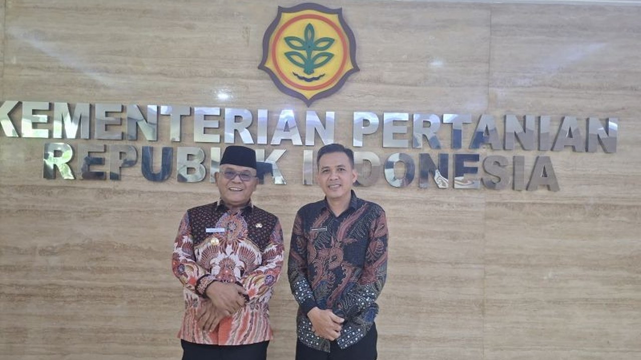 Pemerintah Kabupaten Pasaman Barat mulai menginventarisasi wilayah pertanian yang berpotensi kekeringan, menyiapkan strategi komprehensif untuk menjaga ketahanan pangan di tengah ancaman musim kemarau.