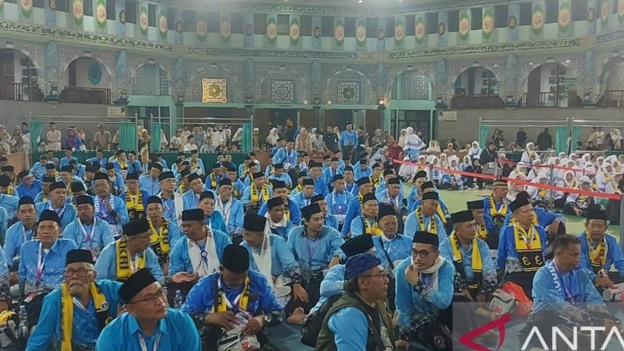 Kantor Wilayah Kementerian Agama Provinsi Banten memastikan pemeriksaan kesehatan jemaah haji Banten dilakukan secara ketat dan berkala, menjamin kelayakan berangkat meskipun didominasi lansia dan berisiko tinggi.