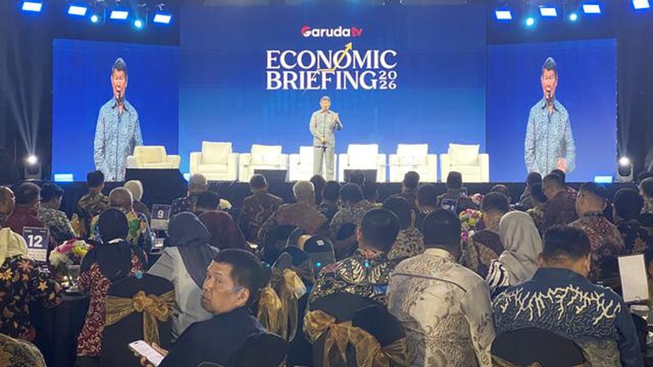 Utusan Khusus Presiden Bidang Iklim dan Energi, Hashim Djojohadikusumo dalam acara Economic Briefing, di Jakarta, Kamis (23/4/2026).