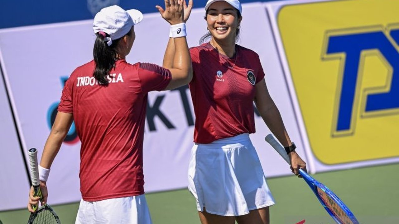 Pasangan Ganda Putri Janice Tjen/Aldila Sutjiadi menunjukkan performa impresif di Madrid Open 2026. Simak bagaimana mereka meraih kemenangan meyakinkan dan melanjutkan dominasi di turnamen bergengsi ini.