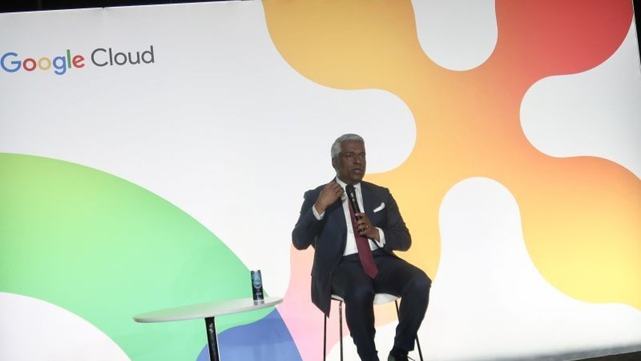CEO Google Cloud Thomas Kurian menyatakan perusahaan global makin gencar memperkuat kehadiran digital di Indonesia seiring pertumbuhan ekonomi, dengan Google Cloud Indonesia menjadi pilihan utama untuk infrastruktur cloud dan teknologi AI.