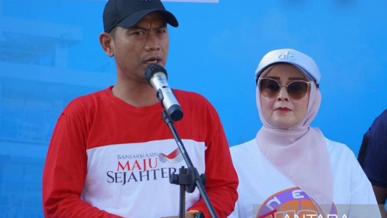 Wali Kota Banjarmasin meluncurkan Program Umara, inisiatif pinjaman modal tanpa bunga yang menjadi stimulus nyata bagi UMKM. Simak bagaimana Program Umara ini memajukan usaha mikro di tengah tantangan ekonomi.