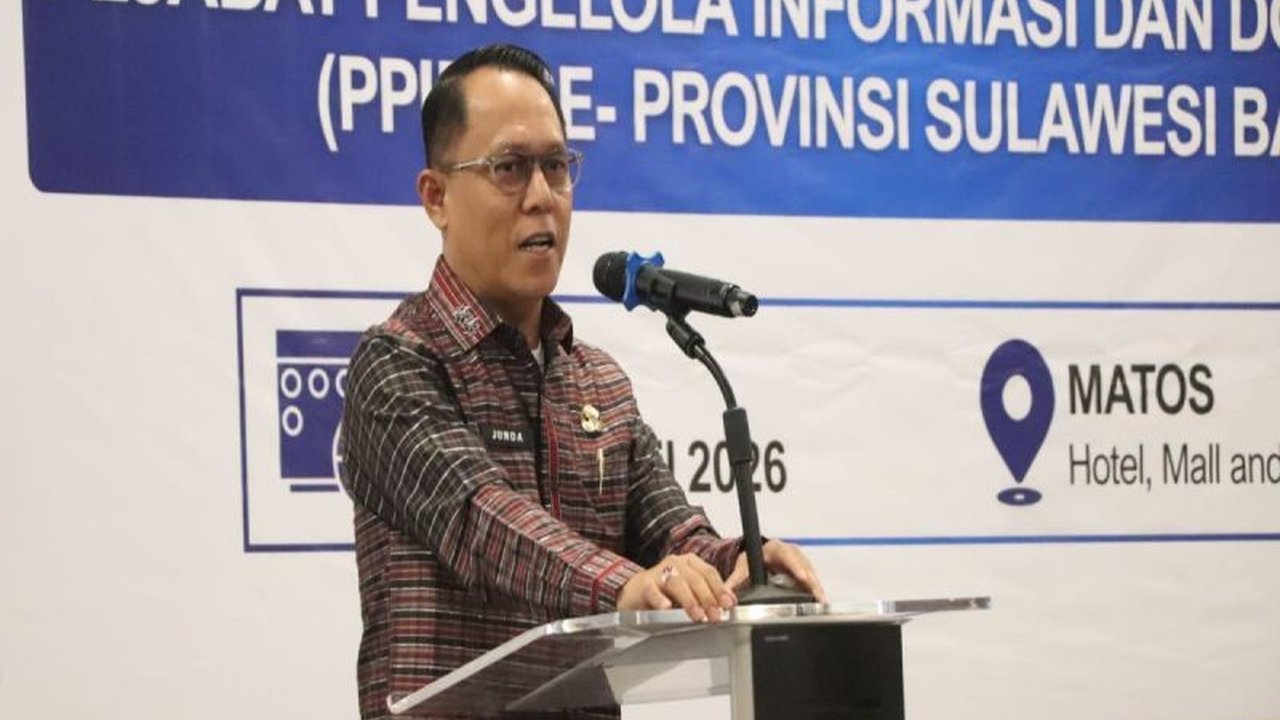 Sekretaris Daerah Provinsi Sulawesi Barat menegaskan PPID Sulbar harus menjadi penggerak utama keterbukaan informasi publik, demi memaksimalkan pembangunan daerah dan menjaga kepercayaan masyarakat.