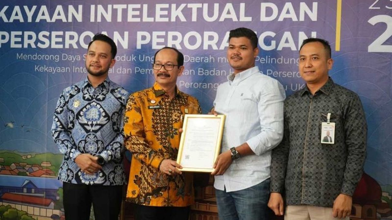 Kemenkum Aceh aktif membentengi produk unggulan UMKM Aceh Barat dengan perlindungan hukum kekayaan intelektual dan perseroan perorangan, demi meningkatkan daya saing di pasar nasional.